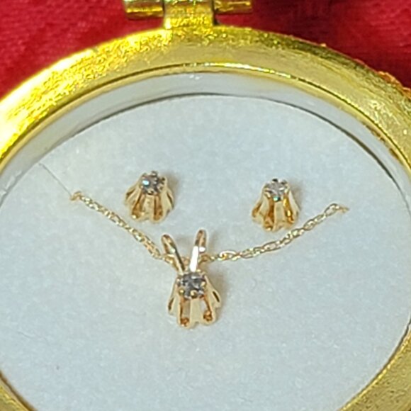 Vintage Rare Zales Ceramic Limoges Box with Gold & Diamond Necklace & Earrings - Picture 3 of 9